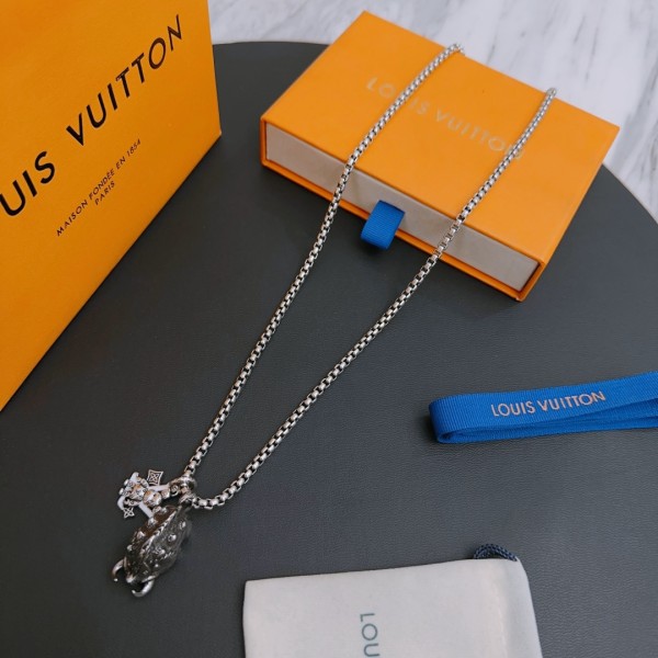 Jewelry Louis Vuitton 145