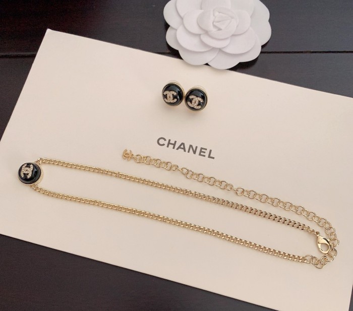 Jewelry Chanel 810