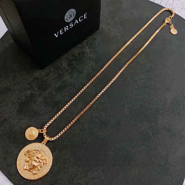 Jewelry Versace 19