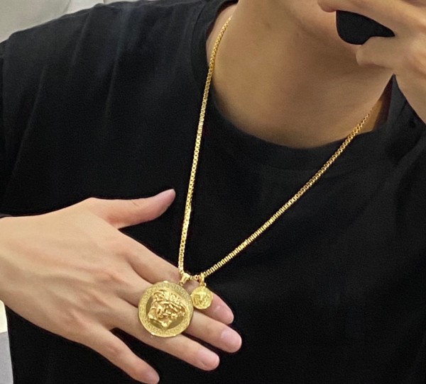 Jewelry Versace 19