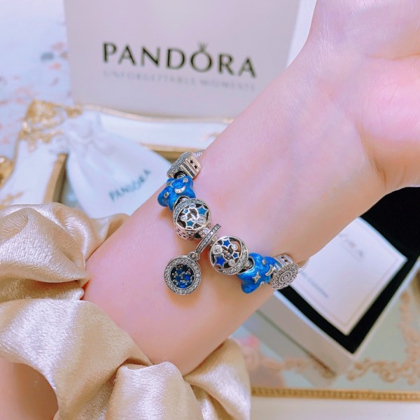 Jewelry pandora 142