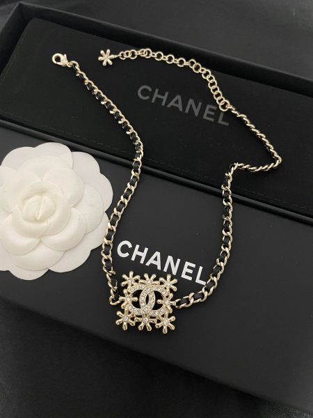 Jewelry Chanel 810