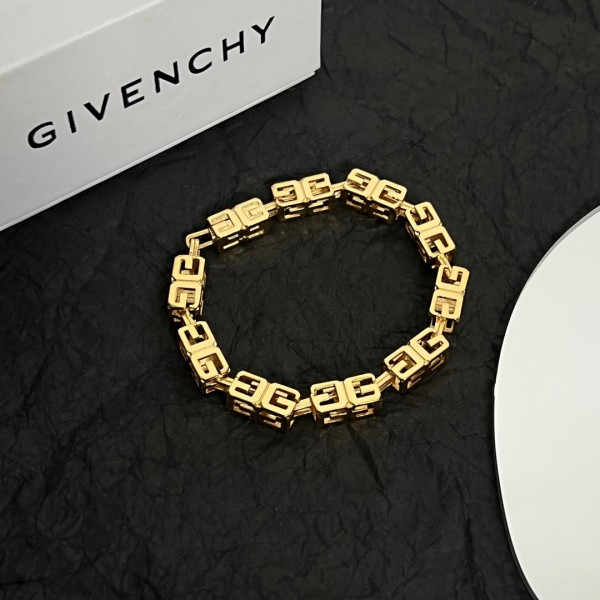 Jewelry givenchy 9