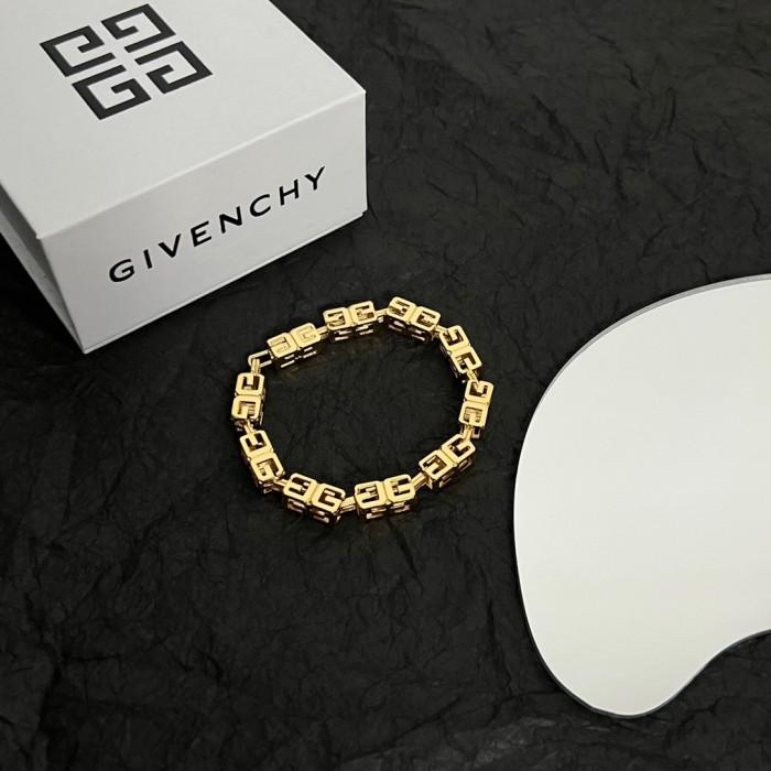 Jewelry givenchy 9