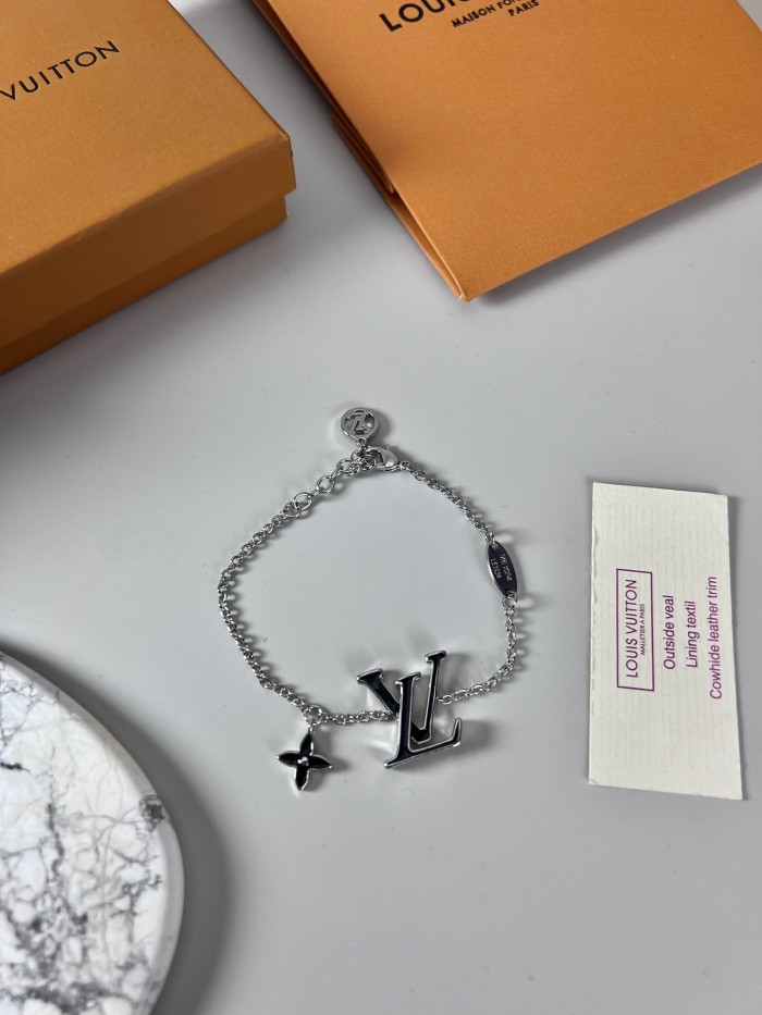 Jewelry Louis Vuitton 152