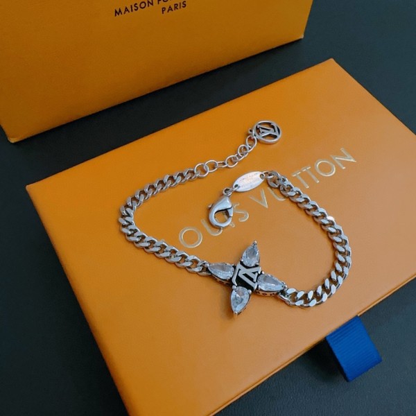 Jewelry Louis Vuitton 162