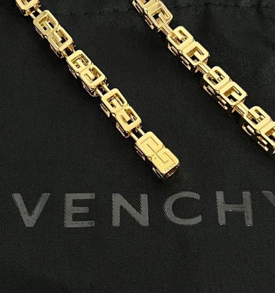Jewelry givenchy 9