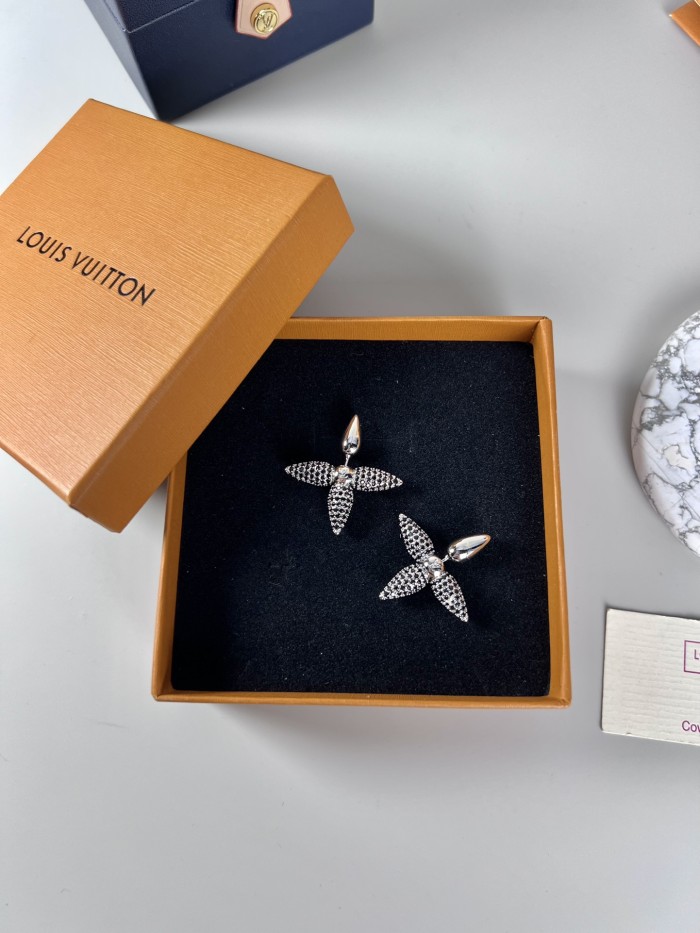 Jewelry Louis Vuitton 157