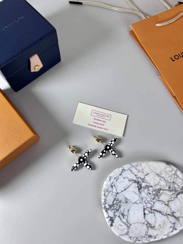 Jewelry Louis Vuitton 158