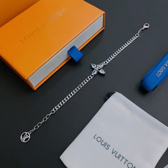 Jewelry Louis Vuitton 162