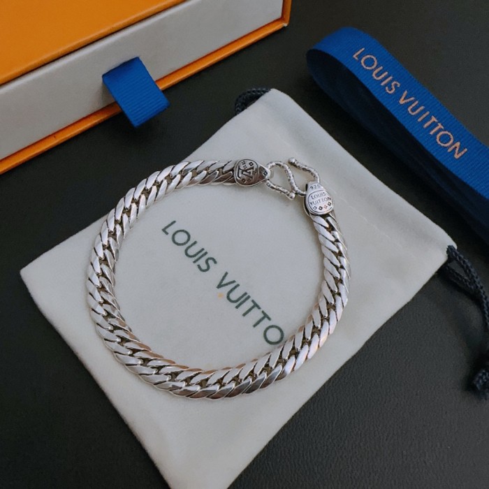 Jewelry Louis Vuitton 161