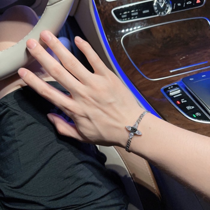 Jewelry Louis Vuitton 162