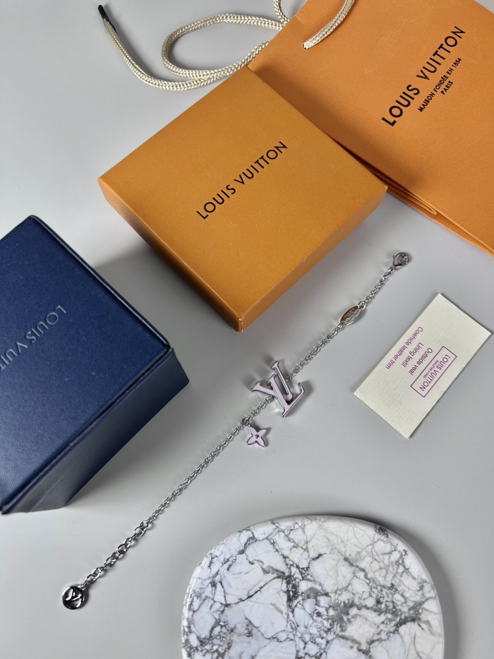 Jewelry Louis Vuitton 152