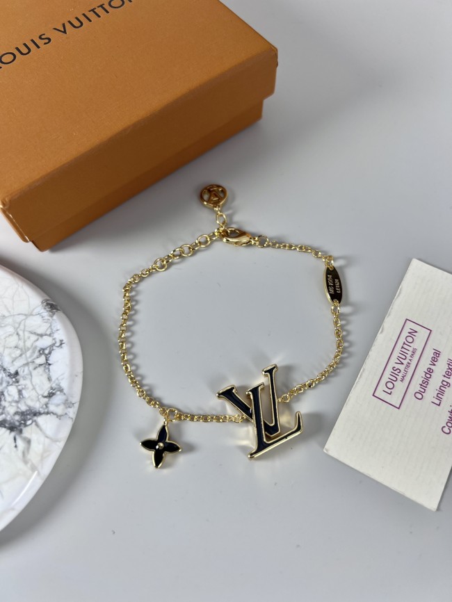 Jewelry Louis Vuitton 156