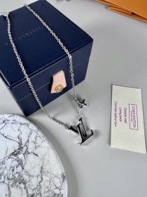 Jewelry Louis Vuitton 154