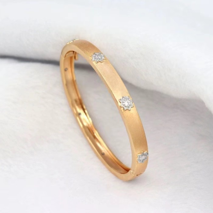 Jewelry buccellati 1