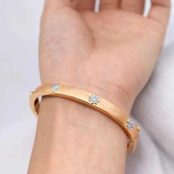 Jewelry buccellati 1