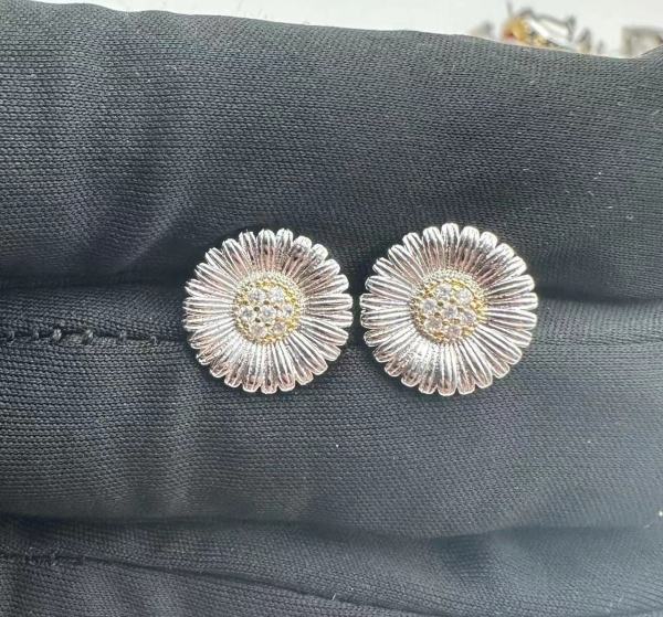 Jewelry buccellati 3