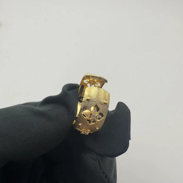 Jewelry buccellati 2