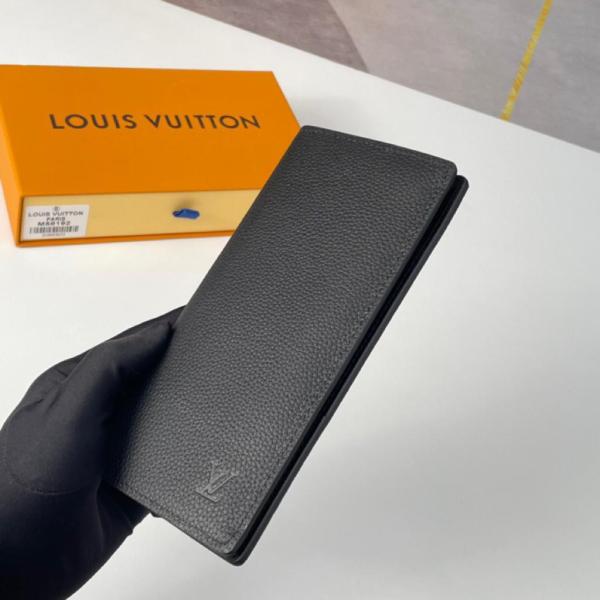 Handbag Louis Vuitton M58192 size 19*10*2 cm