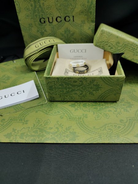 Jewelry Gucci 421