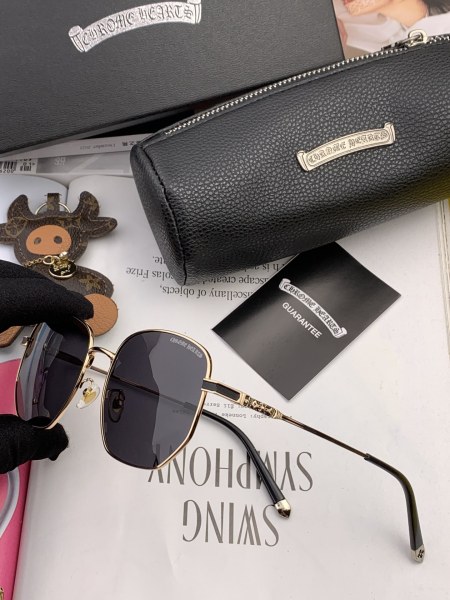 sunglasses Chrome Hearts KLX3861