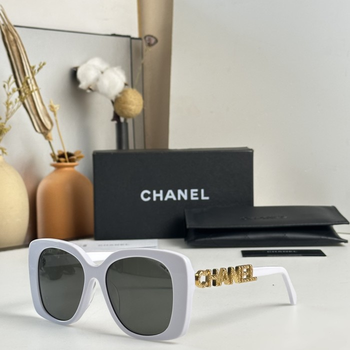 Sunglasses Chanel CH5422B
