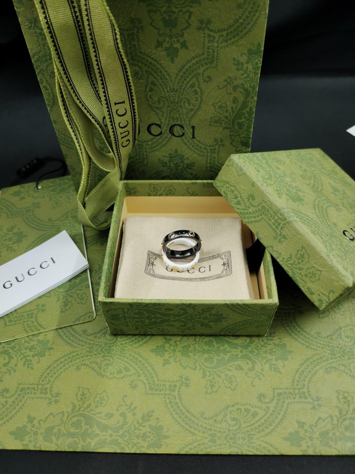 Jewelry Gucci 421