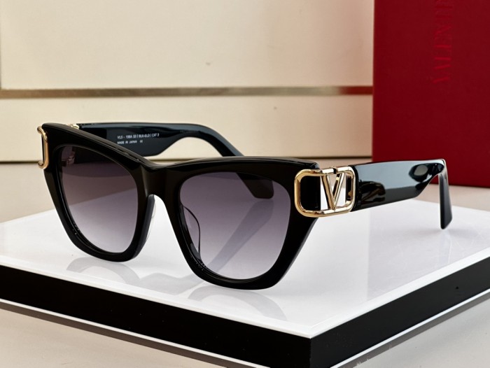 sunglasses Valentino VLS-198A