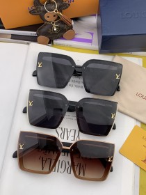 Sunglasses LOUIS VUITTON L2899