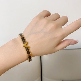 Jewelry Louis Vuitton 210