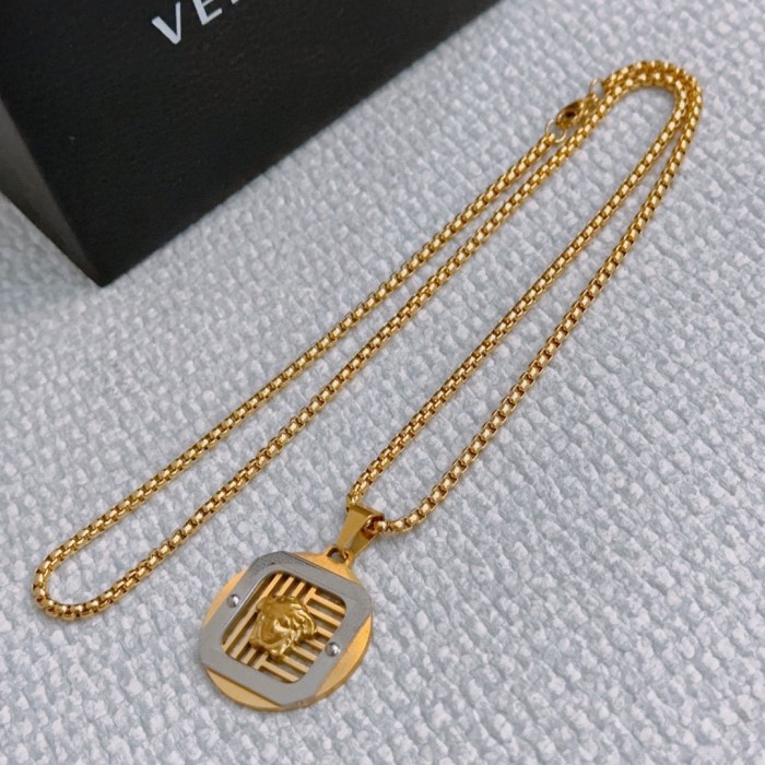 Jewelry Versace 30