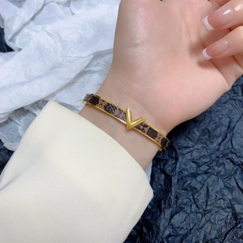 Jewelry Louis Vuitton 210