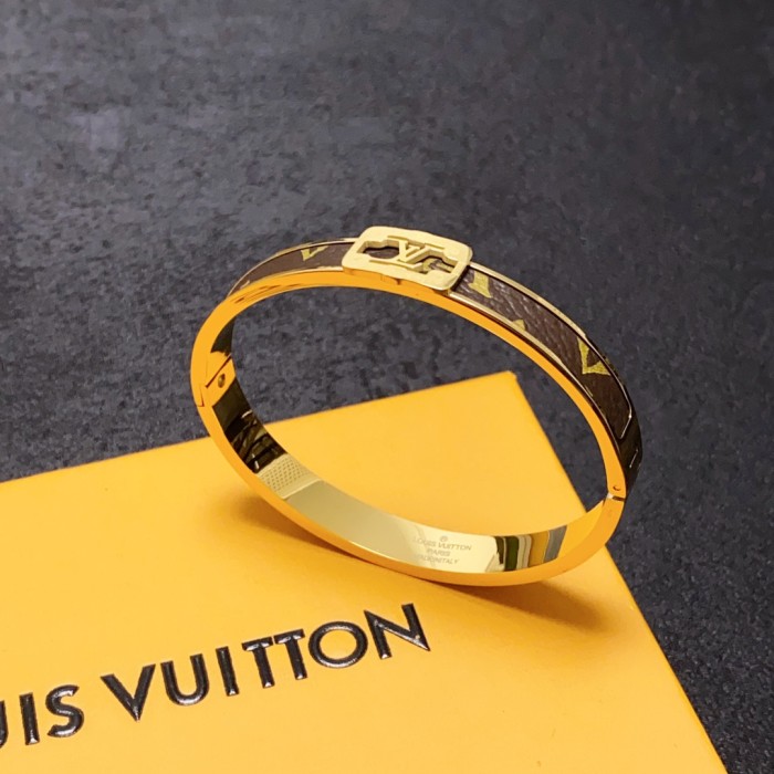 Jewelry Louis Vuitton 209