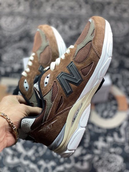 New Balance 990v3 MiUSA JJJJound Montréal