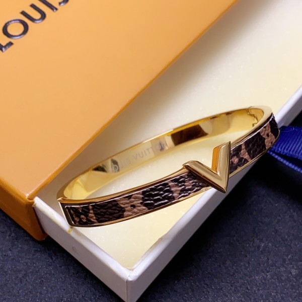 Jewelry Louis Vuitton 210