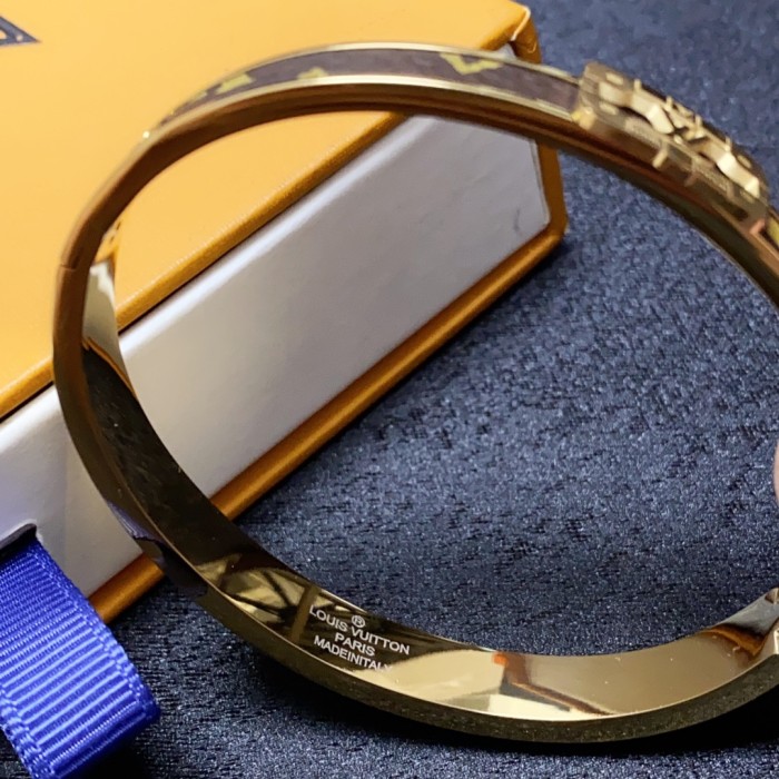 Jewelry Louis Vuitton 209