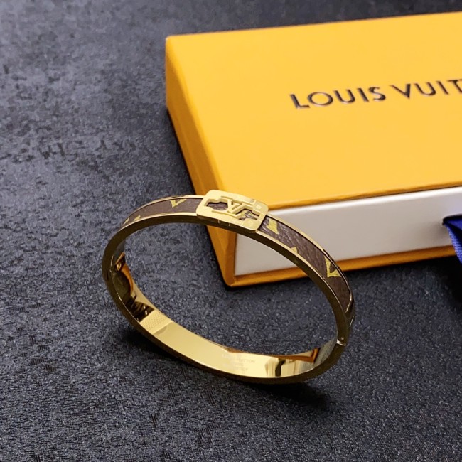 Jewelry Louis Vuitton 209