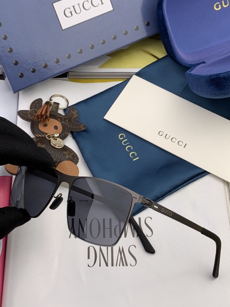 Sunglasses Gucci G0731