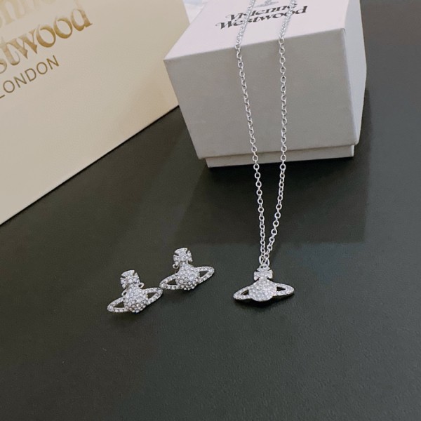 Jewelry vivienne westwood 89