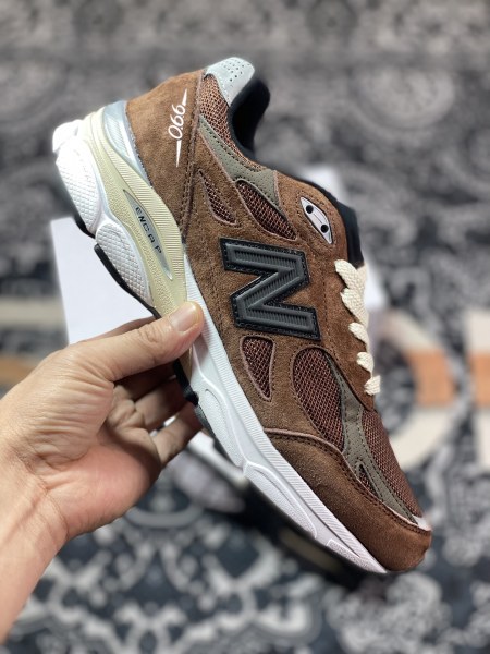 New Balance 990v3 MiUSA JJJJound Montréal