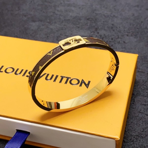 Jewelry Louis Vuitton 209