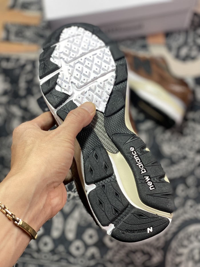 New Balance 990v3 MiUSA JJJJound Montréal