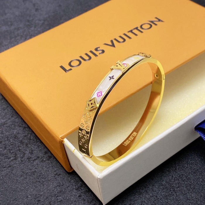 Jewelry Louis Vuitton 224