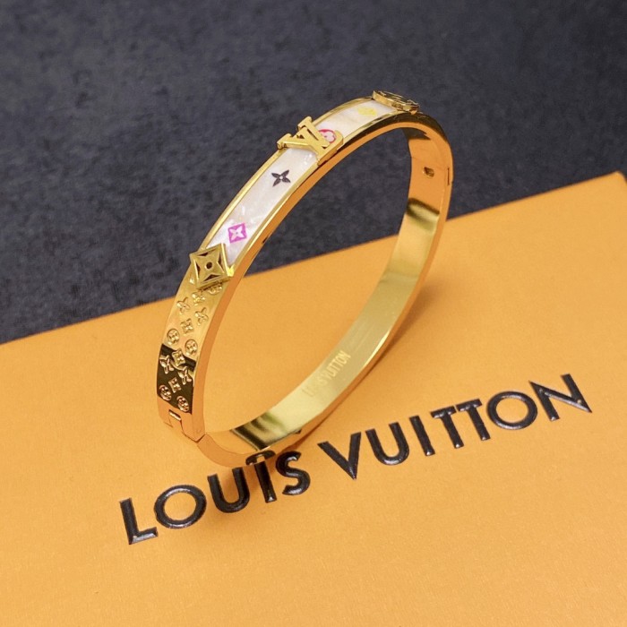 Jewelry Louis Vuitton 224