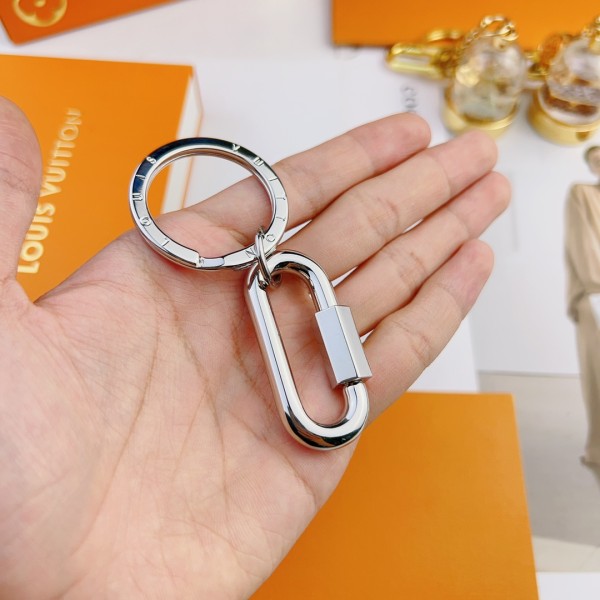 Jewelry Louis Vuitton 235