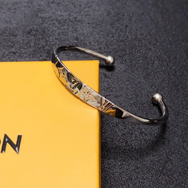 Jewelry Louis Vuitton 222