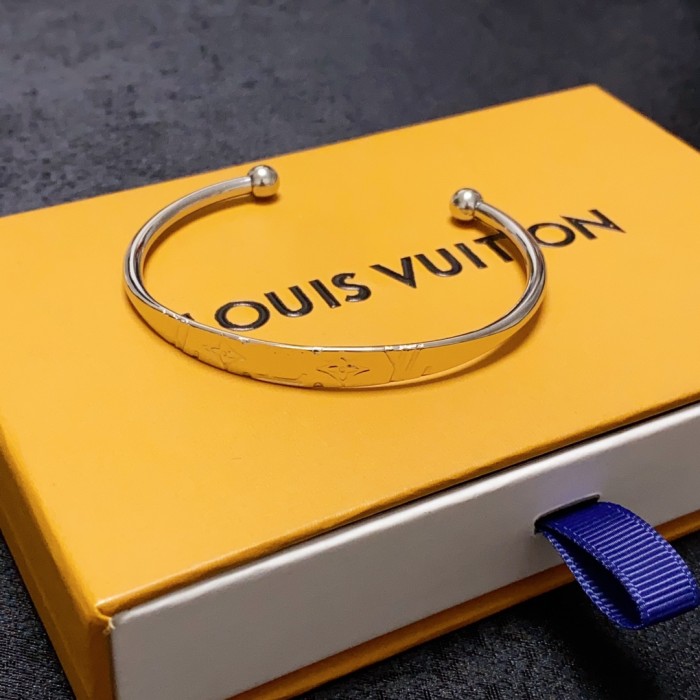 Jewelry Louis Vuitton 222