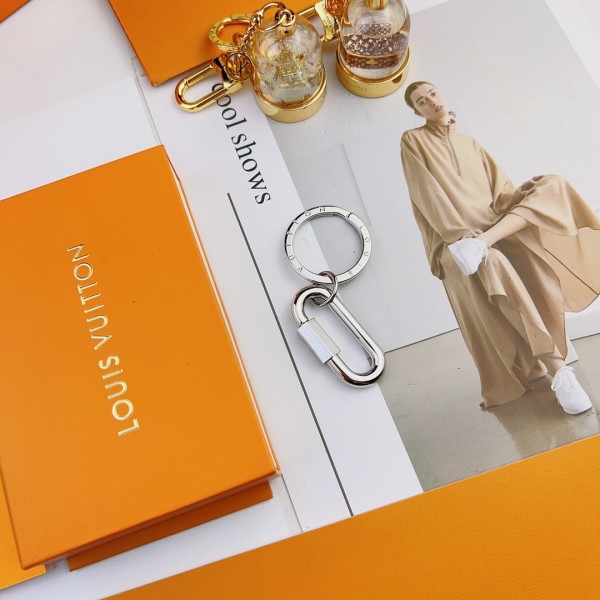 Jewelry Louis Vuitton 235