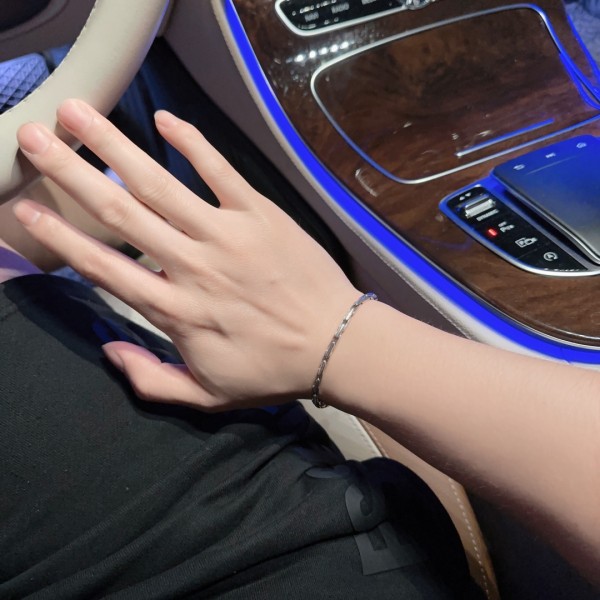 Jewelry Louis Vuitton 229